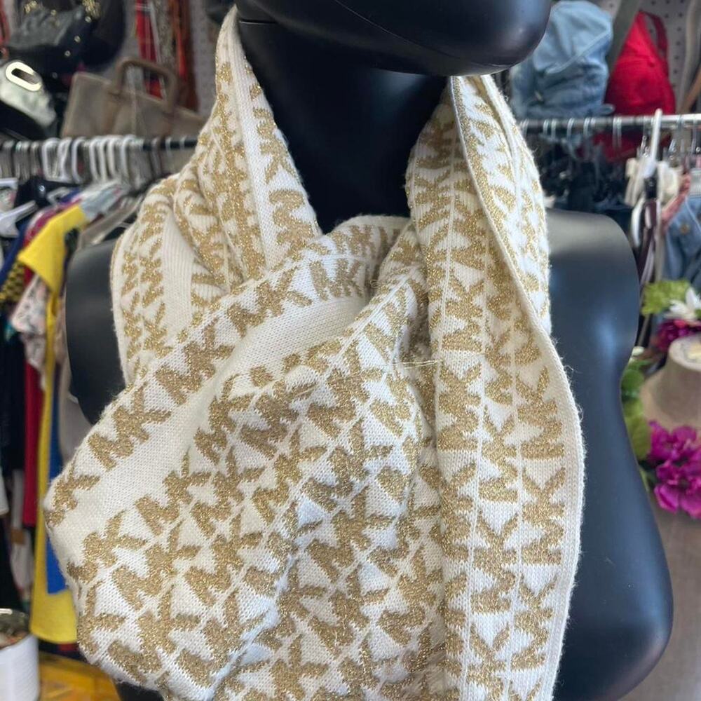 Cream and Gold Patterned Knit Infinity Scarf
